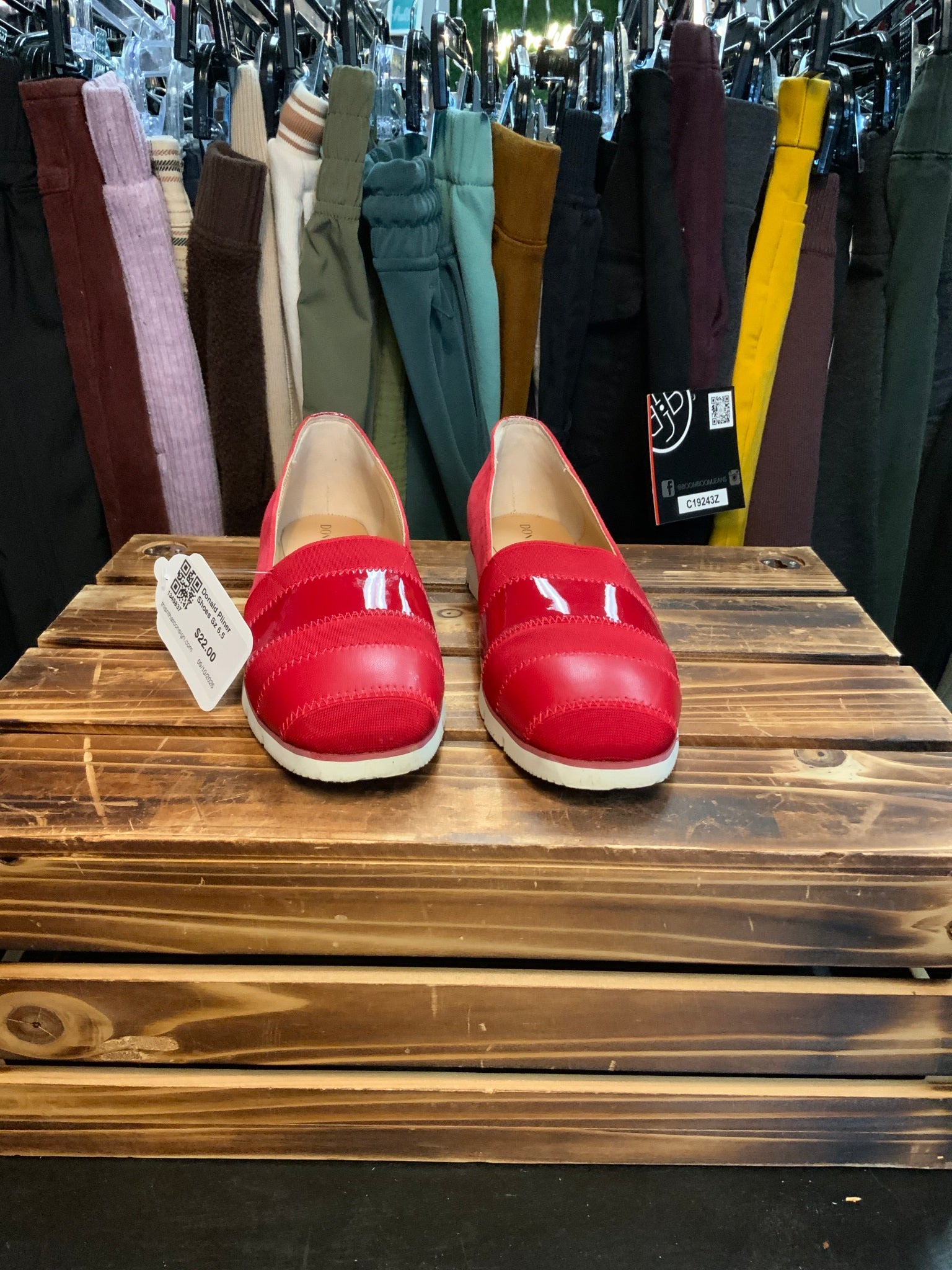 Donald Pliner Shoes Sz 6.5